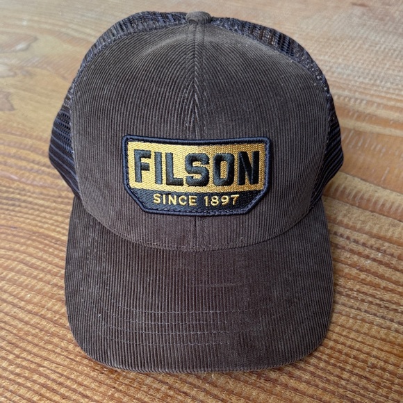Filson Dark Brown Corduroy Hat with Gold Patch - Picture 1 of 4